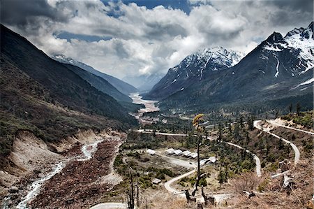 scenic india - Yumthang Valley, Himalayan Kanchenjunga Region, Sikkim, India Stock Photo - Premium Royalty-Free, Code: 614-05792481