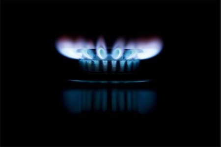 fire light lighting - Gas hob Stock Photo - Premium Royalty-Free, Code: 614-05818995