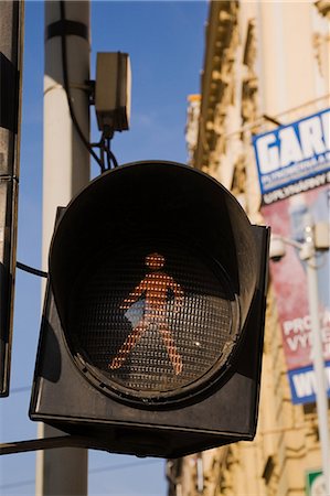 feu rouge - Signal du passage pour piétons Photographie de stock - Premium Libres de Droits, Code: 614-06002464