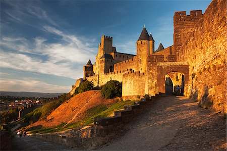 solar - Medieval walled city of carcassonne, aude department, france Foto de stock - Sin royalties Premium, Código: 614-06002494