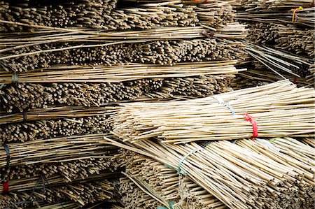 simsearch:614-02763192,k - Stack of bamboo wood bundles Foto de stock - Sin royalties Premium, Código: 614-06116453