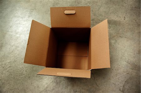 simsearch:614-06169134,k - Empty cardboard box Stock Photo - Premium Royalty-Free, Code: 614-06169116