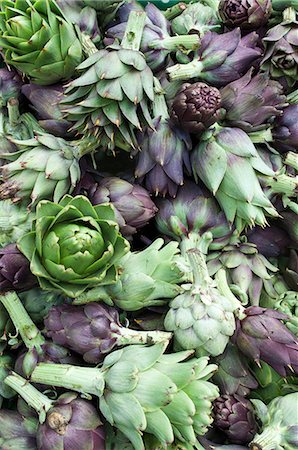 purple artichoke - Artichauts Photographie de stock - Premium Libres de Droits, Code: 614-06169172