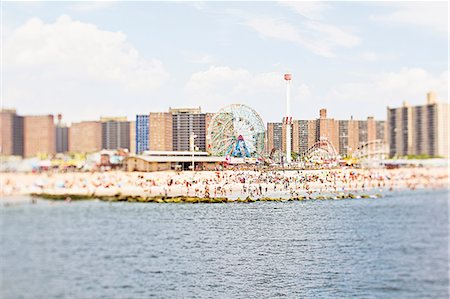 Coney Island beach, Brooklyn, New York, USA Stock Photo - Premium Royalty-Free, Code: 614-06311732