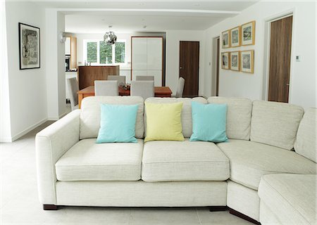 Sofa in living area Stock Photo - Premium Royalty-Free, Code: 614-06402980