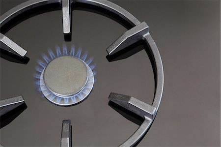 fire (things burning controlled) - Gas hob alight Stock Photo - Premium Royalty-Free, Code: 614-06403003