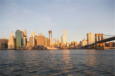 pont de brooklyn - Bridge and city skyline Photographie de stock - Premium Libres de Droits, Code: 614-06537422