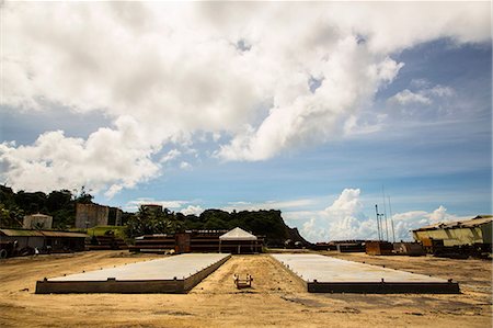 Foundations laid at construction site Photographie de stock - Premium Libres de Droits, Code: 614-06718264