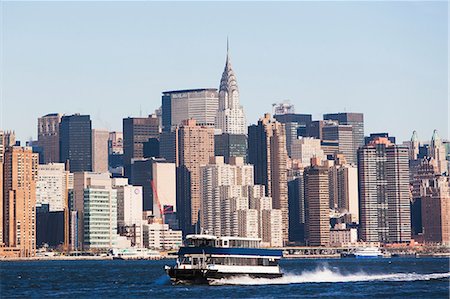 Ferry boat and New York City skyline Foto de stock - Sin royalties Premium, Código: 614-06718970