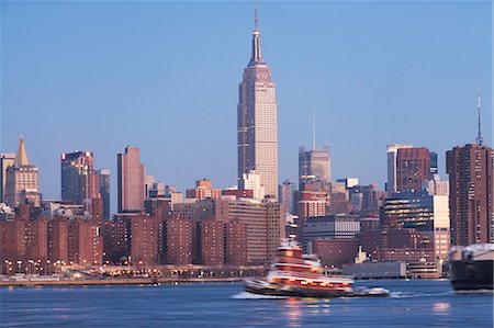 rimorchiatore - New York City skyline and waterfront Foto de stock - Sin royalties Premium, Código: 614-06719498