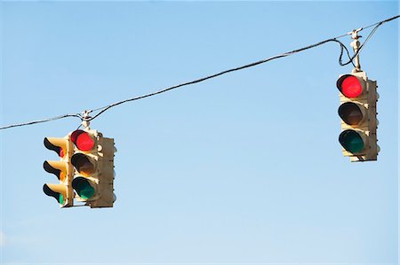 simsearch:614-06813280,k - Stop lights Stock Photo - Premium Royalty-Free, Code: 614-06813284