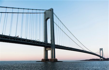 Verrazano-narrows bridge at sunrise, New York City, USA Foto de stock - Sin royalties Premium, Código: 614-06813313