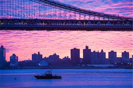 simsearch:6102-08270982,k - Manhattan bridge at sunset, New York City, USA Foto de stock - Sin royalties Premium, Código: 614-06813325