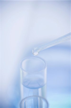 Pipette and test tube Stock Photo - Premium Royalty-Free, Code: 614-06896641