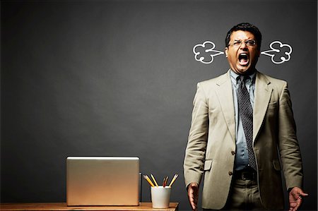 Man shouting and fuming Foto de stock - Sin royalties Premium, Código: 614-06898220