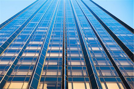 Oblique view of skyscraper, New York City, USA Foto de stock - Sin royalties Premium, Código: 614-06974192