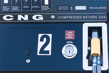 Natural gas pump Foto de stock - Sin royalties Premium, Código: 614-06974249