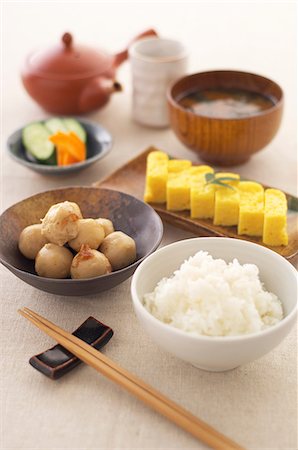 Still life of japanese meal with tea Foto de stock - Sin royalties Premium, Código: 614-07032089