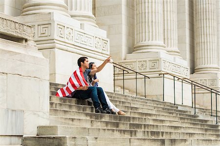 simsearch:614-07194517,k - Couple with American flag Foto de stock - Sin royalties Premium, Código: 614-07194512