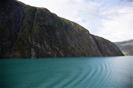Cliffs and water, Alaska, USA Foto de stock - Sin royalties Premium, Código: 614-07194880