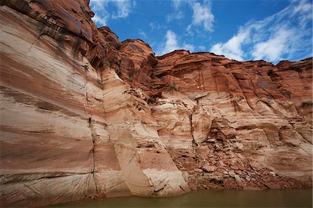 simsearch:614-07234816,k - Rock walls of Lake Powell, Page, Arizona, USA Photographie de stock - Premium Libres de Droits, Code: 614-07234816