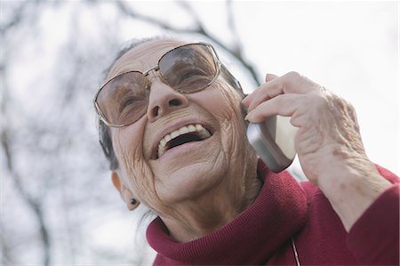 simsearch:614-07652557,k - Portrait of senior woman on the phone Stock Photo - Premium Royalty-Free, Code: 614-07453462