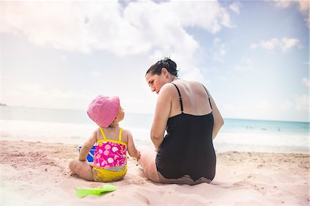 pink - Mother and daughter by seaside Stock Photo - Premium Royalty-Free, Code: 614-07487083