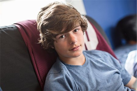 Portrait of teenage boy Foto de stock - Sin royalties Premium, Código: 614-07652478