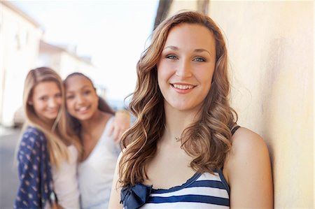 simsearch:614-06403026,k - Teenage girl, friends in background Stock Photo - Premium Royalty-Free, Code: 614-07768157