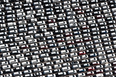 sold - Aerial view of parked cars waiting to be sold, St Kilda, Melbourne, Victoria, Australia Stock Photo - Premium Royalty-Free, Code: 614-07806085