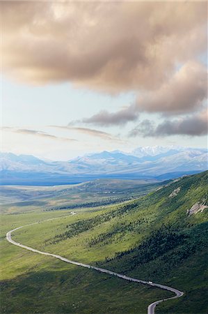 simsearch:614-06403118,k - View of distant highway and mountains, Denali National Park, Alaska, USA Stockbilder - Premium RF Lizenzfrei, Bildnummer: 614-08000427