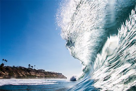 Big surfing ocean wave, Encinitas, California, USA Photographie de stock - Premium Libres de Droits, Code: 614-08030680