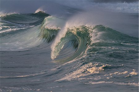 Breaking waves, Hawaii Stock Photo - Premium Royalty-Free, Code: 614-08119765