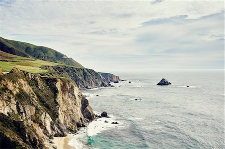 simsearch:614-08126666,k - View of coastline cliffs and sea, Big Sur, California, USA Photographie de stock - Premium Libres de Droits, Code: 614-08119805