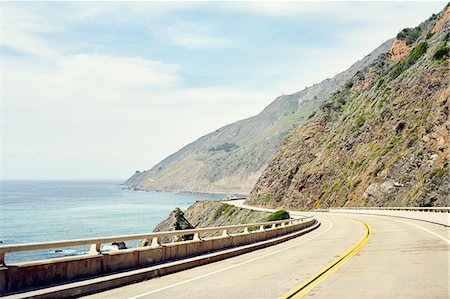 scenic landscape united states - Highway 1 winding along coastline, Big Sur, California, USA Foto de stock - Sin royalties Premium, Código: 614-08119800