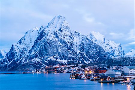 simsearch:614-08119982,k - The fishing village of Reine at dusk, Lofoten, Norway Stock Photo - Premium Royalty-Free, Code: 614-08119989