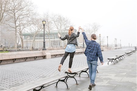 simsearch:614-07444075,k - Couple in park, New York, New York, USA Stock Photo - Premium Royalty-Free, Code: 614-08148400