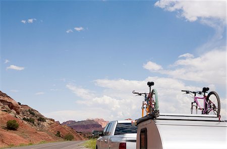 Truck and trailer parked roadside in Capitol Reef National Park, Torrey, Utah, USA Photographie de stock - Premium Libres de Droits, Code: 614-08202417