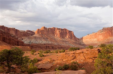 simsearch:614-08201966,k - View of rock formations in Capitol Reef National Park, Torrey, Utah, USA Photographie de stock - Premium Libres de Droits, Code: 614-08202422