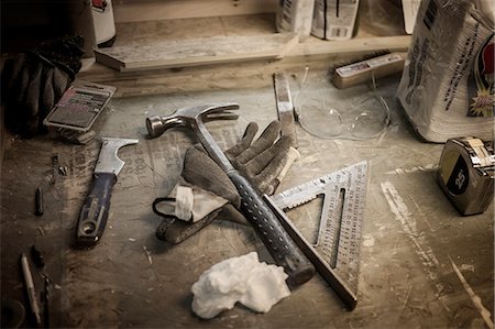 Still life of tools in artist's workshop Stock Photo - Premium Royalty-Free, Code: 614-08307939