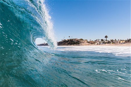 View through crest of wave, Encinitas, California, USA Stockbilder - Premium RF Lizenzfrei, Bildnummer: 614-08768496