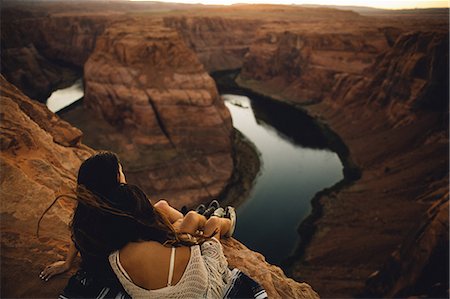 Women relaxing and enjoying view, Horseshoe Bend, Page, Arizona, USA Stock Photo - Premium Royalty-Free, Code: 614-08826745