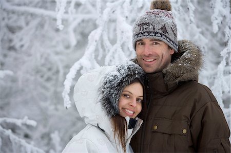 simsearch:614-08866253,k - Couple in the snow. Stock Photo - Premium Royalty-Free, Code: 614-08866253