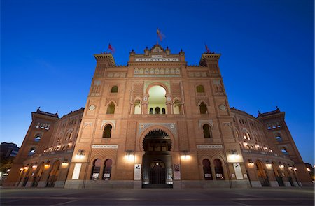 plaza de toros de las ventas - Plaza de Toros Photographie de stock - Premium Libres de Droits, Code: 614-08866471