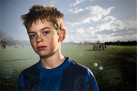 simsearch:649-08543789,k - portrait of boy footballer Photographie de stock - Premium Libres de Droits, Code: 614-08866572