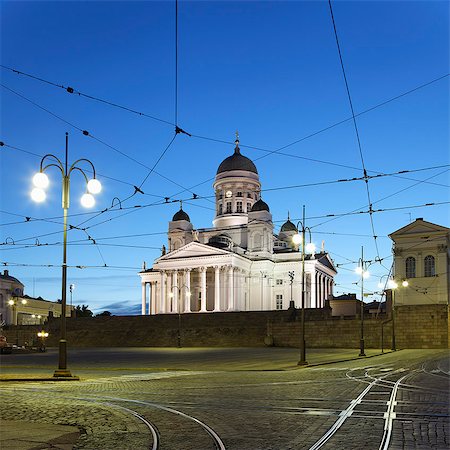 simsearch:614-08867702,k - Helsinki Cathedral and Senate Square Foto de stock - Sin royalties Premium, Código: 614-08867512