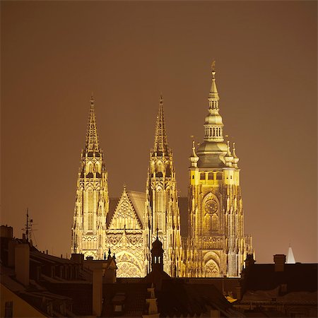 simsearch:614-08867702,k - Cathedral of St. Vitus lit up at night Foto de stock - Sin royalties Premium, Código: 614-08867707