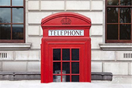 red call box - Red telephone box on city street Stock Photo - Premium Royalty-Free, Code: 614-08868124