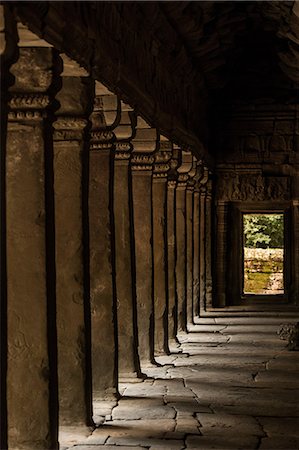 simsearch:614-08875205,k - Colonnade at Ta Prohm Temple ruins at  Angkor Wat, Siem Reap, Cambodia Stock Photo - Premium Royalty-Free, Code: 614-08875201