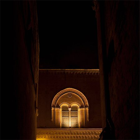Palazzo Falson illuminated at night, Mdina, Malta Fotografie stock - Premium Royalty-Free, Codice: 614-08875575